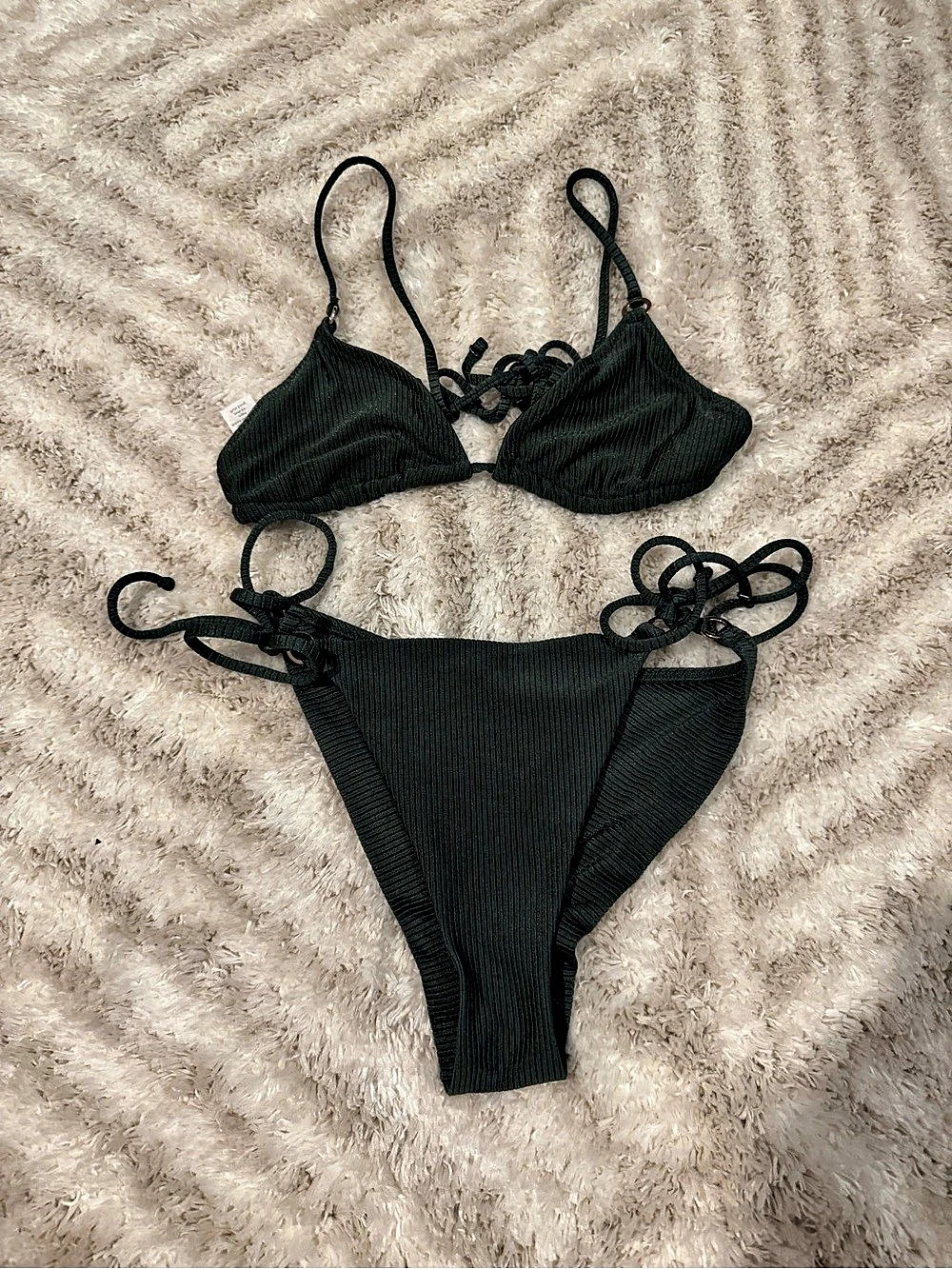 Aerie Ribbed Bikini Set in Green Size Small top Medium Bottoms Like New